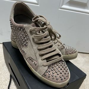 Size 9 Rockstar sneakers⭐️